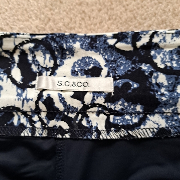 ❤️ S.C.& Co. Pull On Skort Blue White Stretch Print Skirt Women's Various Sizes - Picture 4 of 9